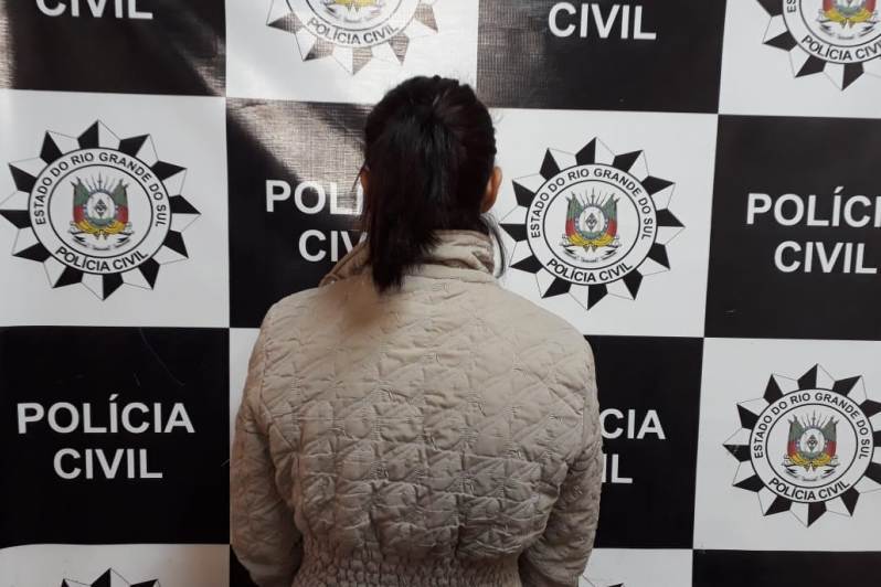 Mulher Presa Em Flagrante Por Tr Fico De Drogas E Corrup O De