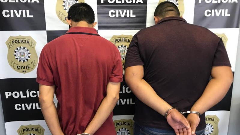 19ª DP de Porto Alegre Dupla flagrante receptação celulares