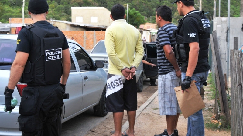 Presos Dois Irmãos Suspeitos De Matarem Um Homem No Bairro Belém Velho